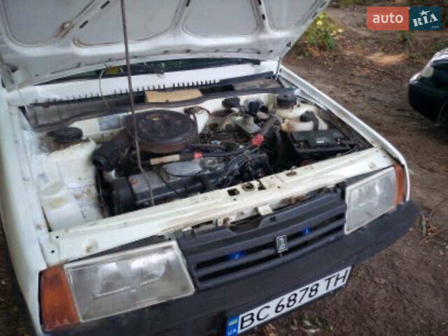 Білий ВАЗ 21099, об'ємом двигуна 1.6 л та пробігом 370 тис. км за 1436 $, фото 6 на Automoto.ua