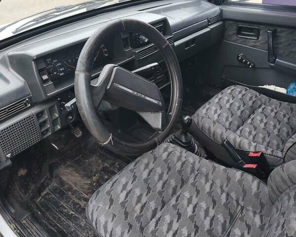 Белый ВАЗ 21099, объемом двигателя 1.5 л и пробегом 402 тыс. км за 1500 $, фото 8 на Automoto.ua