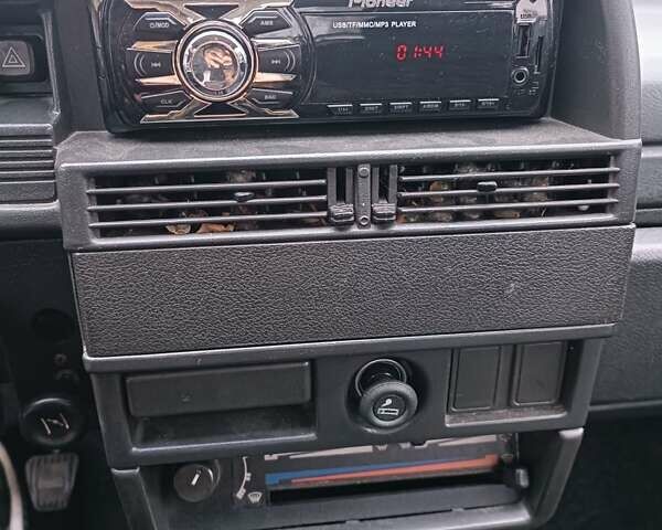 Белый ВАЗ 21099, объемом двигателя 1.5 л и пробегом 136 тыс. км за 1200 $, фото 18 на Automoto.ua