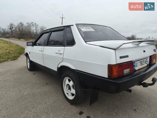 Белый ВАЗ 21099, объемом двигателя 1.5 л и пробегом 402 тыс. км за 1500 $, фото 5 на Automoto.ua