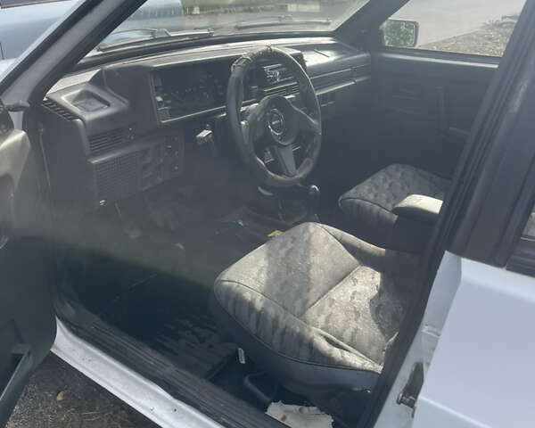 Білий ВАЗ 21099, об'ємом двигуна 1.5 л та пробігом 91 тис. км за 1800 $, фото 1 на Automoto.ua