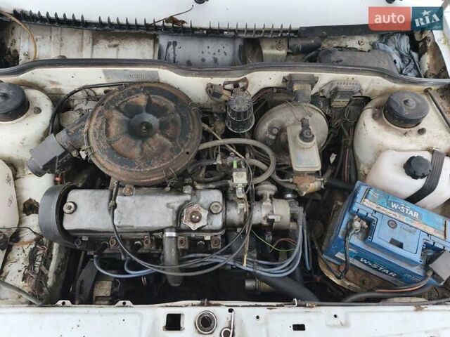 Белый ВАЗ 21099, объемом двигателя 1.5 л и пробегом 402 тыс. км за 1500 $, фото 11 на Automoto.ua