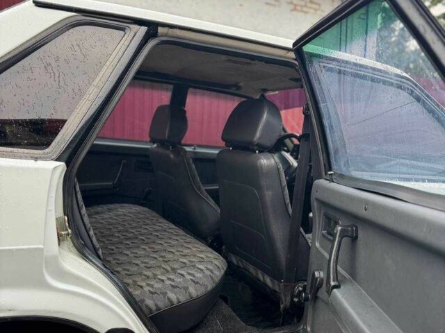Білий ВАЗ 21099, об'ємом двигуна 1.5 л та пробігом 138 тис. км за 1550 $, фото 10 на Automoto.ua