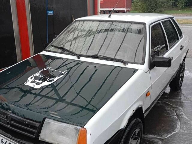 Белый ВАЗ 21099, объемом двигателя 0 л и пробегом 252 тыс. км за 1350 $, фото 1 на Automoto.ua