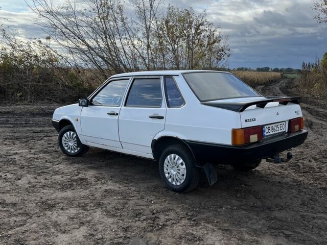 Белый ВАЗ 21099, объемом двигателя 1.5 л и пробегом 3 тыс. км за 1250 $, фото 2 на Automoto.ua