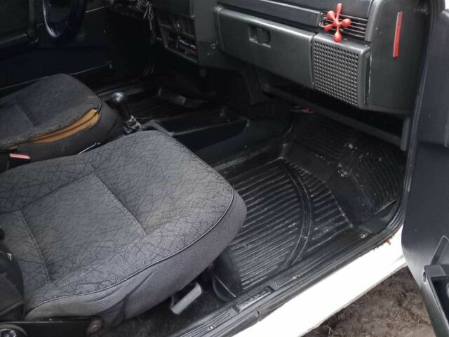 Білий ВАЗ 21099, об'ємом двигуна 1.5 л та пробігом 220 тис. км за 358 $, фото 5 на Automoto.ua