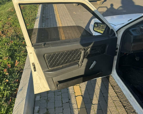 Белый ВАЗ 21099, объемом двигателя 1.5 л и пробегом 125 тыс. км за 1500 $, фото 6 на Automoto.ua