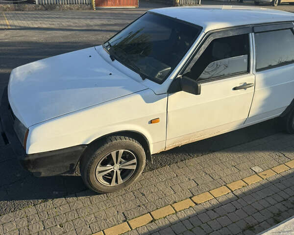 Белый ВАЗ 21099, объемом двигателя 1.5 л и пробегом 125 тыс. км за 1500 $, фото 5 на Automoto.ua