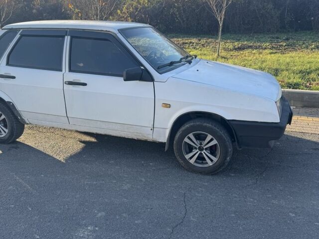 Білий ВАЗ 21099, об'ємом двигуна 1.5 л та пробігом 123 тис. км за 1500 $, фото 1 на Automoto.ua