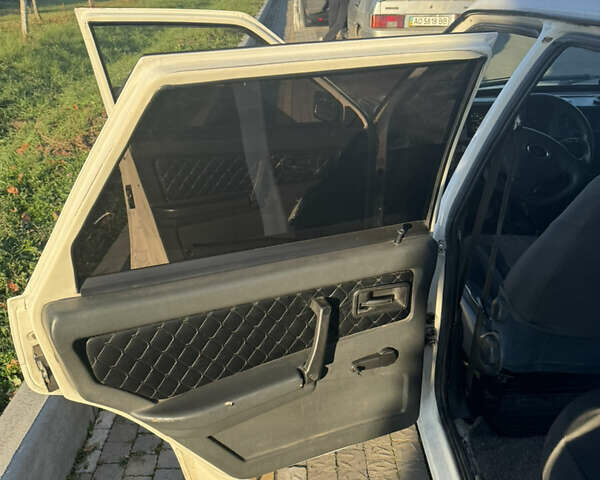 Белый ВАЗ 21099, объемом двигателя 1.5 л и пробегом 125 тыс. км за 1500 $, фото 7 на Automoto.ua