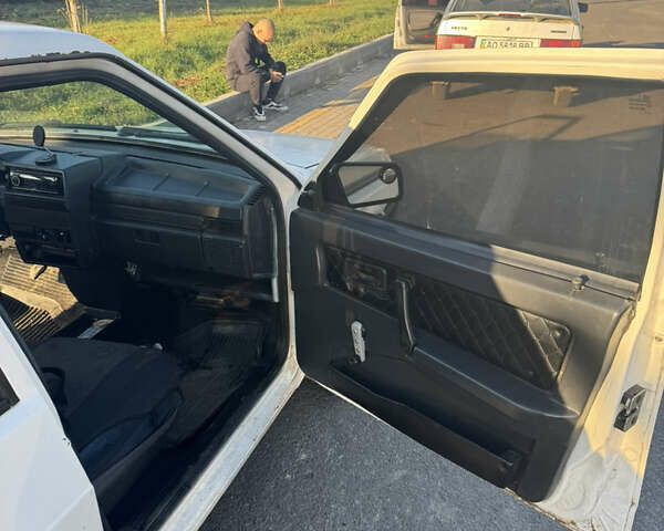 Белый ВАЗ 21099, объемом двигателя 1.5 л и пробегом 125 тыс. км за 1500 $, фото 12 на Automoto.ua