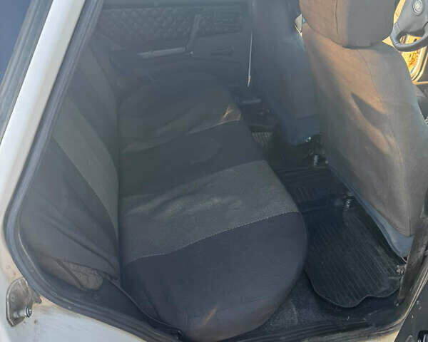 Білий ВАЗ 21099, об'ємом двигуна 1.5 л та пробігом 200 тис. км за 1000 $, фото 11 на Automoto.ua