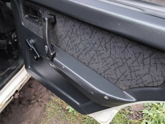 Білий ВАЗ 21099, об'ємом двигуна 1.5 л та пробігом 220 тис. км за 358 $, фото 4 на Automoto.ua