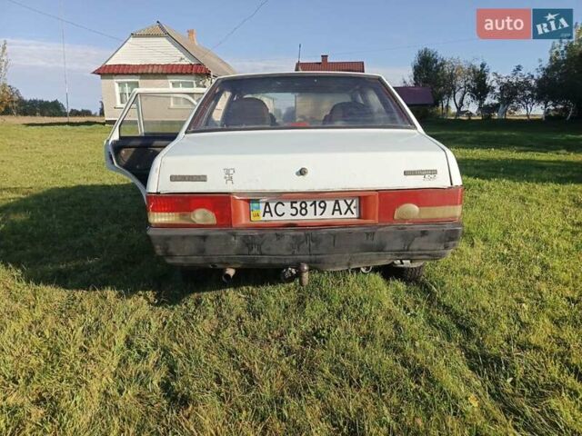 Білий ВАЗ 21099, об'ємом двигуна 1.5 л та пробігом 177 тис. км за 1550 $, фото 4 на Automoto.ua