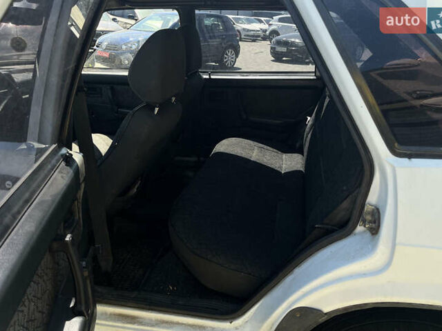 Белый ВАЗ 21099, объемом двигателя 1.5 л и пробегом 79 тыс. км за 1200 $, фото 10 на Automoto.ua