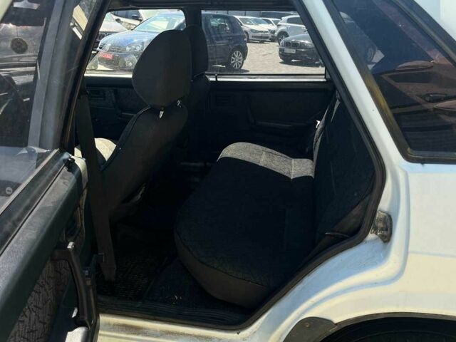 Белый ВАЗ 21099, объемом двигателя 1.5 л и пробегом 79 тыс. км за 999 $, фото 10 на Automoto.ua