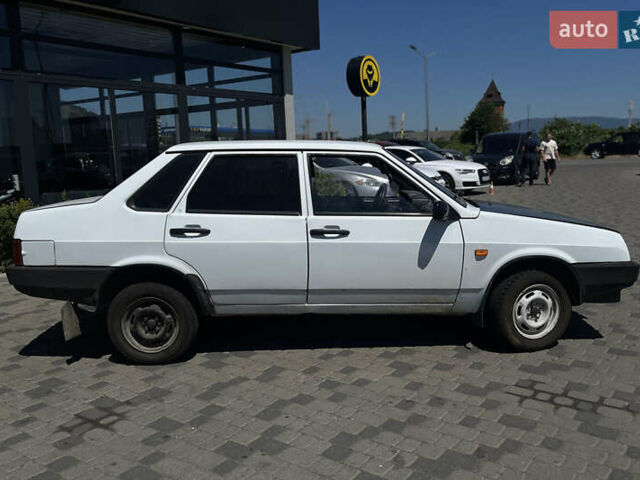 Белый ВАЗ 21099, объемом двигателя 1.5 л и пробегом 79 тыс. км за 1200 $, фото 7 на Automoto.ua