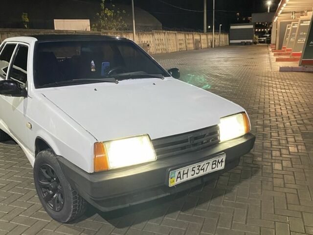 Белый ВАЗ 21099, объемом двигателя 1.5 л и пробегом 130 тыс. км за 1400 $, фото 6 на Automoto.ua