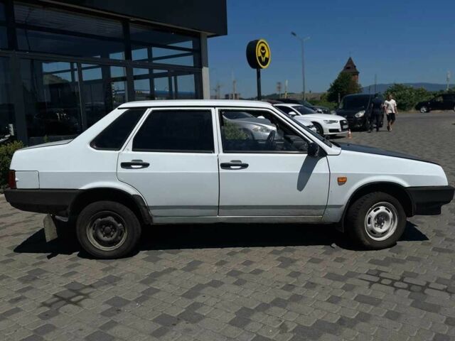 Белый ВАЗ 21099, объемом двигателя 1.5 л и пробегом 79 тыс. км за 999 $, фото 7 на Automoto.ua
