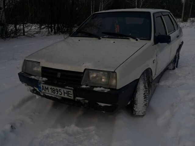 Білий ВАЗ 21099, об'ємом двигуна 1 л та пробігом 281 тис. км за 809 $, фото 2 на Automoto.ua