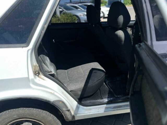Белый ВАЗ 21099, объемом двигателя 1.5 л и пробегом 79 тыс. км за 999 $, фото 8 на Automoto.ua