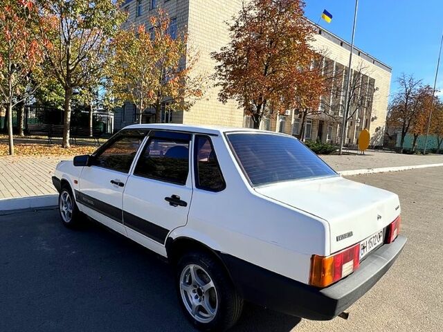 Білий ВАЗ 21099, об'ємом двигуна 1.5 л та пробігом 166 тис. км за 1350 $, фото 4 на Automoto.ua
