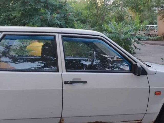 Белый ВАЗ 21099, объемом двигателя 1.5 л и пробегом 82 тыс. км за 1499 $, фото 3 на Automoto.ua