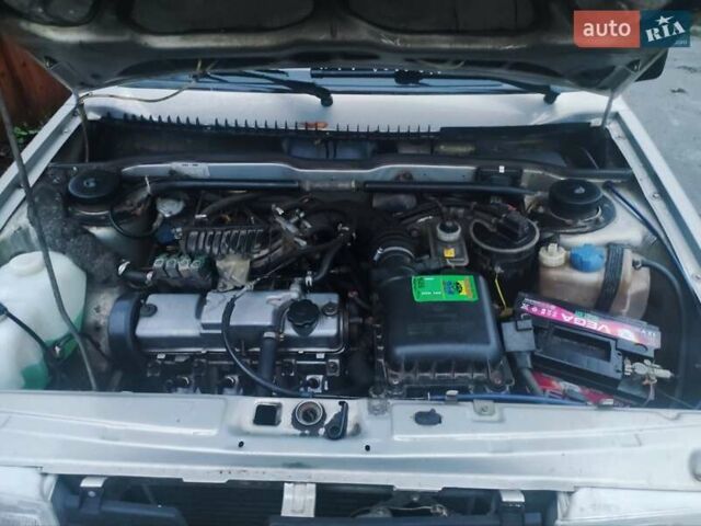Белый ВАЗ 21099, объемом двигателя 1.6 л и пробегом 160 тыс. км за 2350 $, фото 11 на Automoto.ua