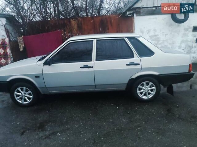 Белый ВАЗ 21099, объемом двигателя 1.6 л и пробегом 160 тыс. км за 2350 $, фото 7 на Automoto.ua