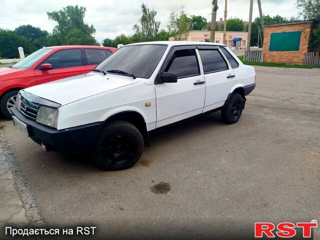 Білий ВАЗ 21099, об'ємом двигуна 1.6 л та пробігом 100 тис. км за 1699 $, фото 3 на Automoto.ua
