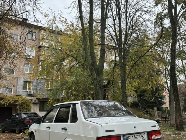 ВАЗ 21099 2008 у Кривому Розі на Automoto.ua Білий ВАЗ 21099, об'ємом двигуна 1.6 л та пробігом 53 тис. км за 1250 $, фото 3 на Automoto.ua