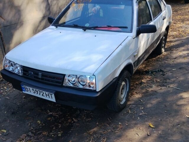 Белый ВАЗ 21099, объемом двигателя 1.5 л и пробегом 100 тыс. км за 736 $, фото 1 на Automoto.ua