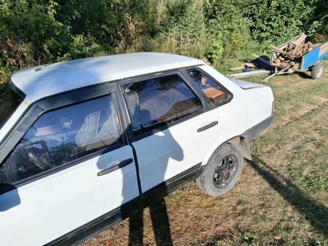 Белый ВАЗ 21099, объемом двигателя 0 л и пробегом 73 тыс. км за 1500 $, фото 1 на Automoto.ua