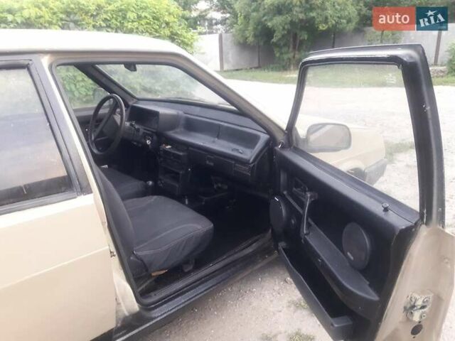 Бежевый ВАЗ 21099, объемом двигателя 1.6 л и пробегом 100 тыс. км за 1650 $, фото 2 на Automoto.ua