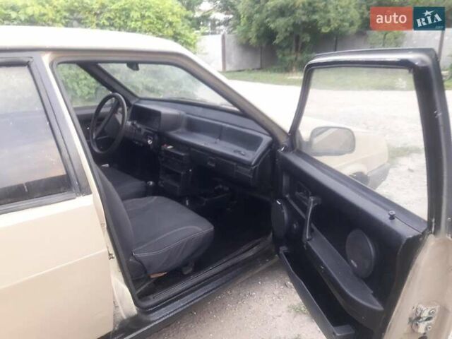 Бежевый ВАЗ 21099, объемом двигателя 1.6 л и пробегом 100 тыс. км за 1650 $, фото 5 на Automoto.ua