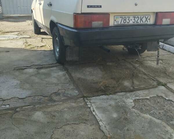 Бежевый ВАЗ 21099, объемом двигателя 1.5 л и пробегом 100 тыс. км за 900 $, фото 3 на Automoto.ua