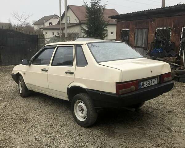 Бежевый ВАЗ 21099, объемом двигателя 1.5 л и пробегом 200 тыс. км за 600 $, фото 6 на Automoto.ua