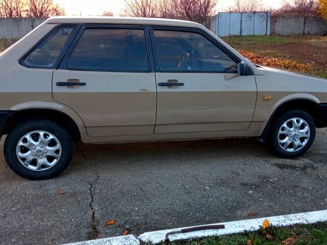 Бежевий ВАЗ 21099, об'ємом двигуна 1.5 л та пробігом 150 тис. км за 850 $, фото 1 на Automoto.ua