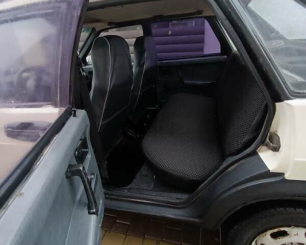 Бежевый ВАЗ 21099, объемом двигателя 1.5 л и пробегом 110 тыс. км за 1100 $, фото 18 на Automoto.ua