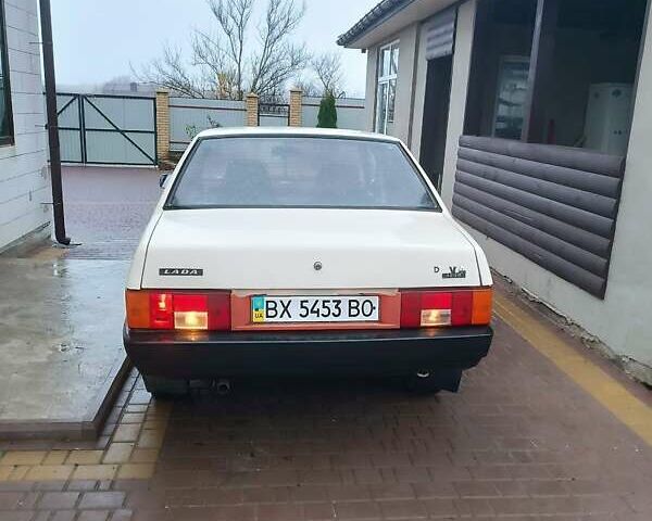 Бежевый ВАЗ 21099, объемом двигателя 1.5 л и пробегом 110 тыс. км за 1100 $, фото 10 на Automoto.ua