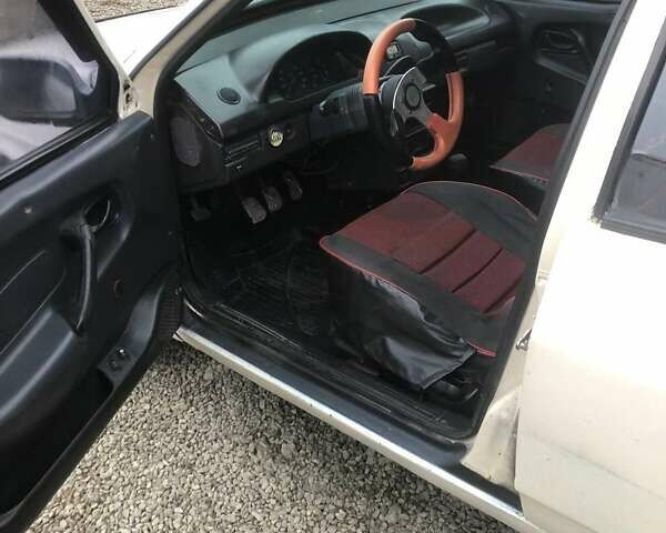 Бежевый ВАЗ 21099, объемом двигателя 1.5 л и пробегом 200 тыс. км за 600 $, фото 2 на Automoto.ua