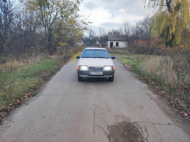 Бежевый ВАЗ 21099, объемом двигателя 1.5 л и пробегом 1000 тыс. км за 700 $, фото 1 на Automoto.ua