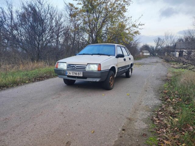 Бежевый ВАЗ 21099, объемом двигателя 1.5 л и пробегом 1000 тыс. км за 700 $, фото 3 на Automoto.ua