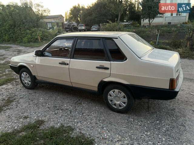 Бежевый ВАЗ 21099, объемом двигателя 1.3 л и пробегом 160 тыс. км за 1600 $, фото 7 на Automoto.ua
