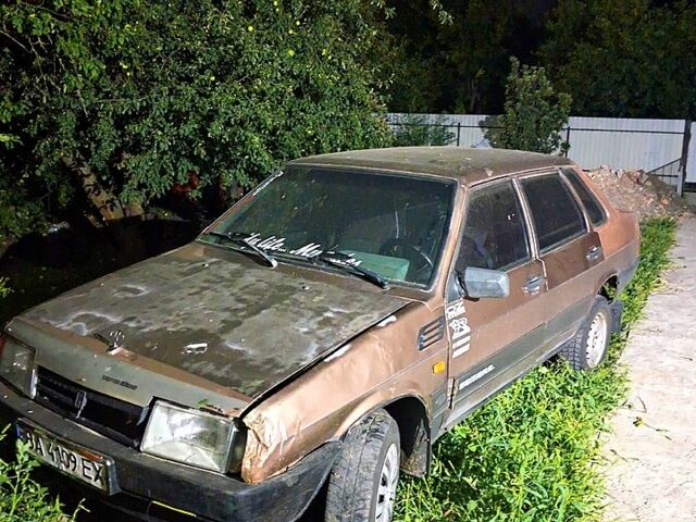 Бежевый ВАЗ 21099, объемом двигателя 1.5 л и пробегом 0 тыс. км за 700 $, фото 1 на Automoto.ua