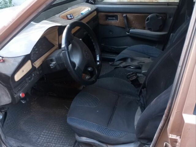 Бежевый ВАЗ 21099, объемом двигателя 1.5 л и пробегом 1 тыс. км за 607 $, фото 4 на Automoto.ua