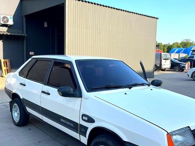 Бежевый ВАЗ 21099, объемом двигателя 1.5 л и пробегом 72 тыс. км за 1500 $, фото 4 на Automoto.ua