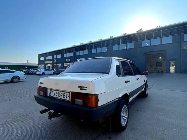 Бежевый ВАЗ 21099, объемом двигателя 1.5 л и пробегом 72 тыс. км за 1500 $, фото 3 на Automoto.ua