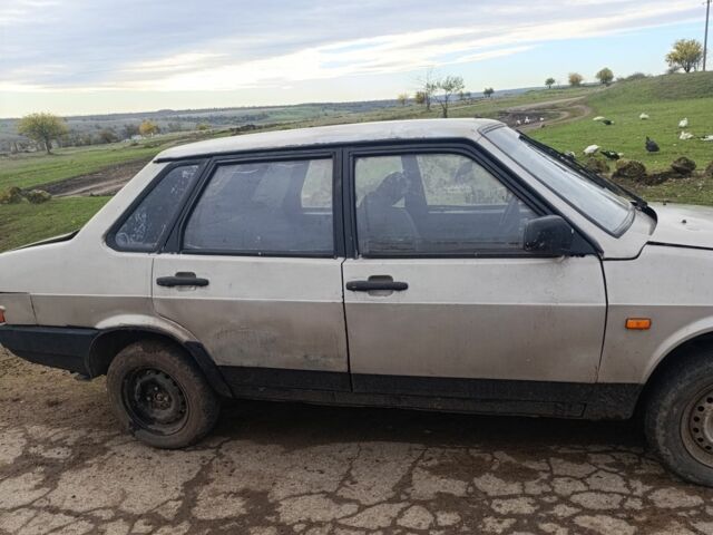 Бежевий ВАЗ 21099, об'ємом двигуна 1.5 л та пробігом 333 тис. км за 573 $, фото 3 на Automoto.ua