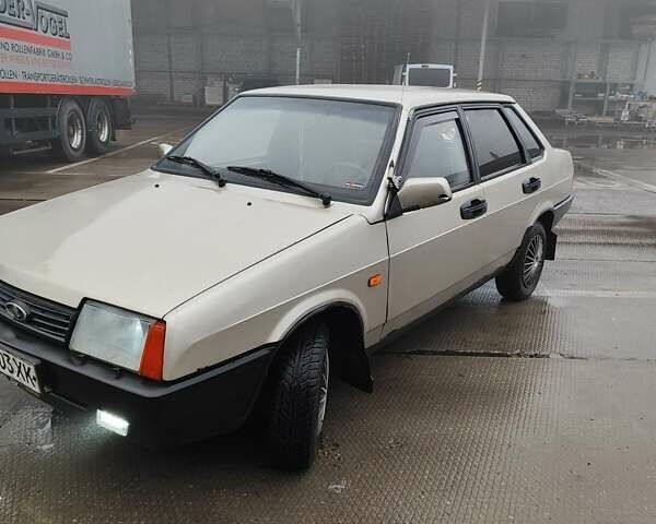 Бежевый ВАЗ 21099, объемом двигателя 1.5 л и пробегом 200 тыс. км за 1400 $, фото 5 на Automoto.ua